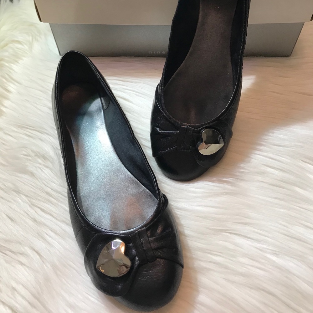 NINE WEST black flat